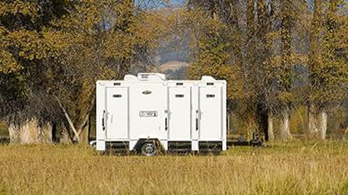 Elite II Restroom Trailer
